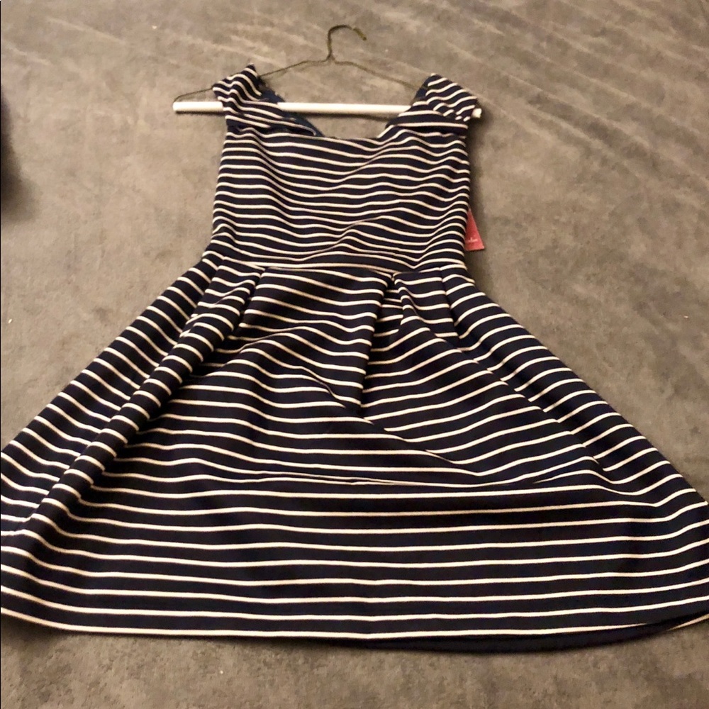 NWT Emerald Sundae junior’s dress